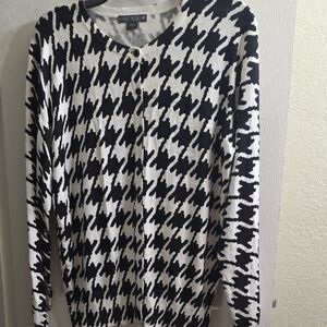 Covington Monochrome Houndstooth Cardigan Size L